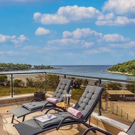 Holiday home Palma Am Fuer 6 Personen Pula
